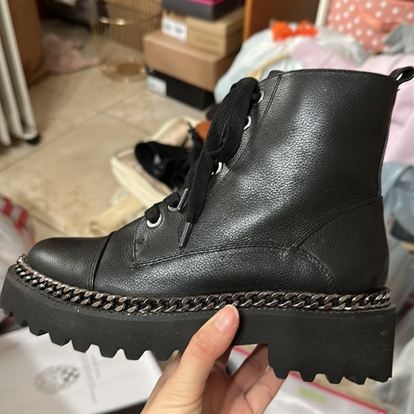 VINCE CAMUTO Mindita Chain Trim Combat Boot - Picture 8 of 13